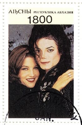 timbre avec l'effigie de Michael et Lisa Marie